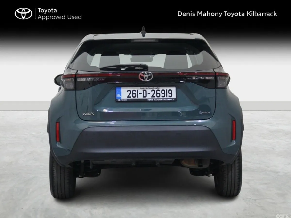 Toyota Yaris Cross Hatchback, Petrol Hybrid, 2026, Green