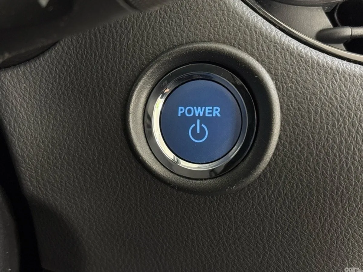 Toyota C-HR SUV, Petrol Hybrid, 2023, Silver