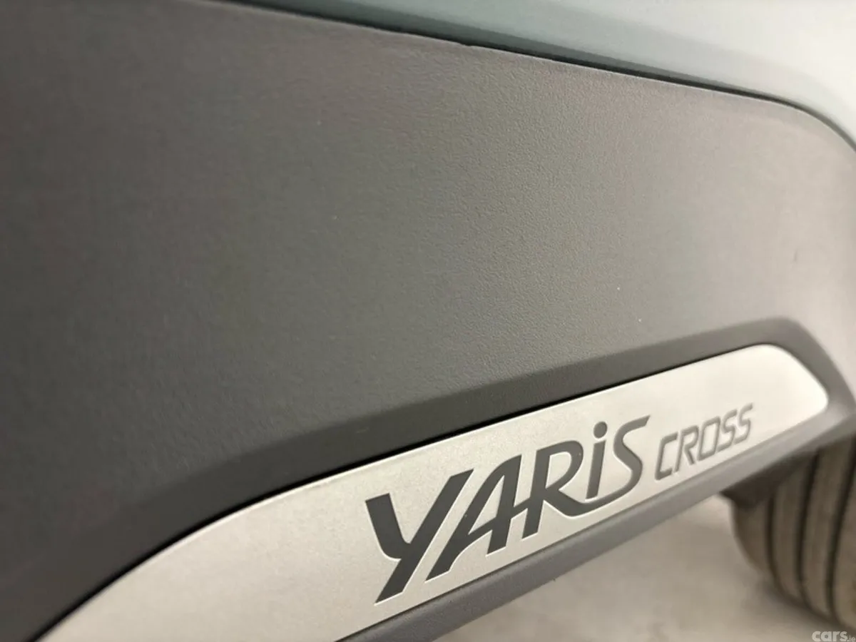 Toyota Yaris Cross Hatchback, Petrol Hybrid, 2026, Green