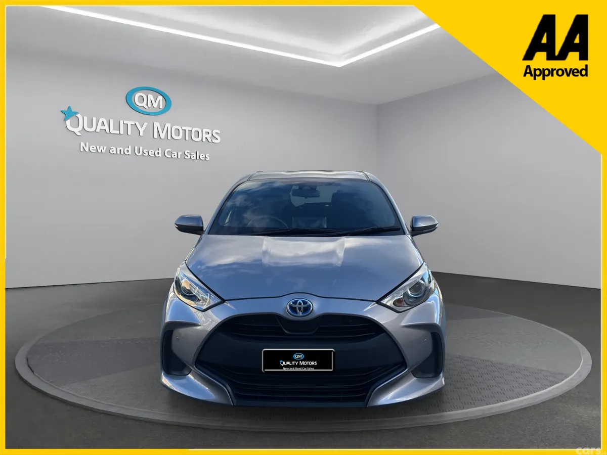 Toyota Yaris Hatchback, Petrol Hybrid, 2022, Brown