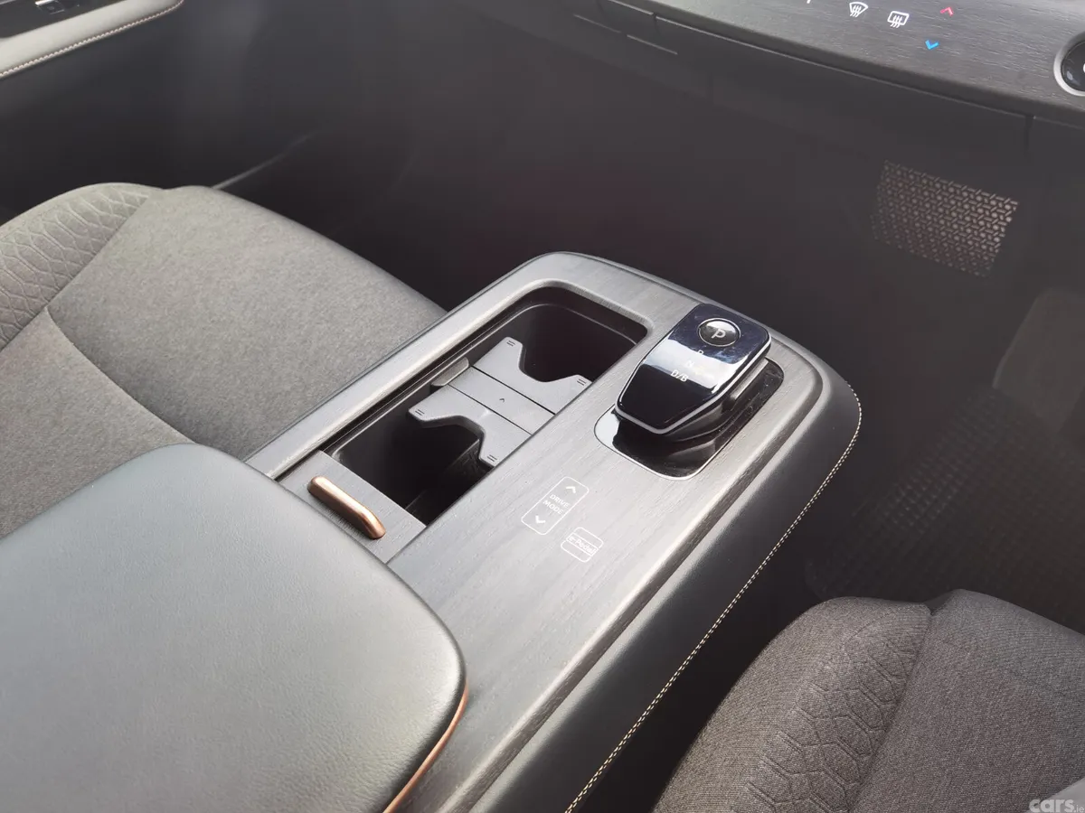 Nissan Ariya SUV, Electric, 2024, Green