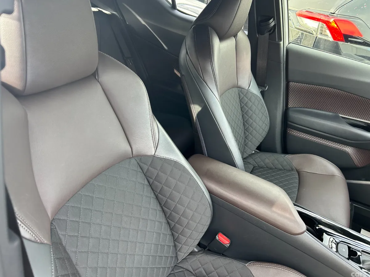Toyota C-HR Hatchback, Petrol Hybrid, 2019, Grey