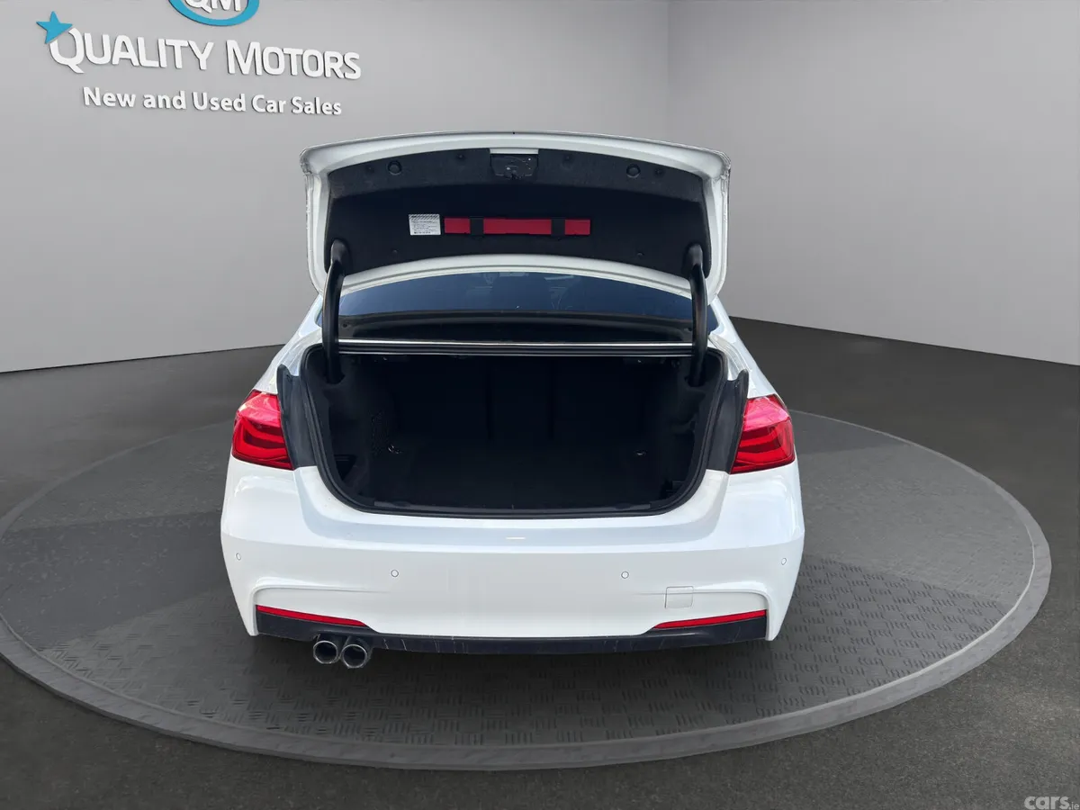 BMW 3-Series Saloon, Petrol, 2018, White