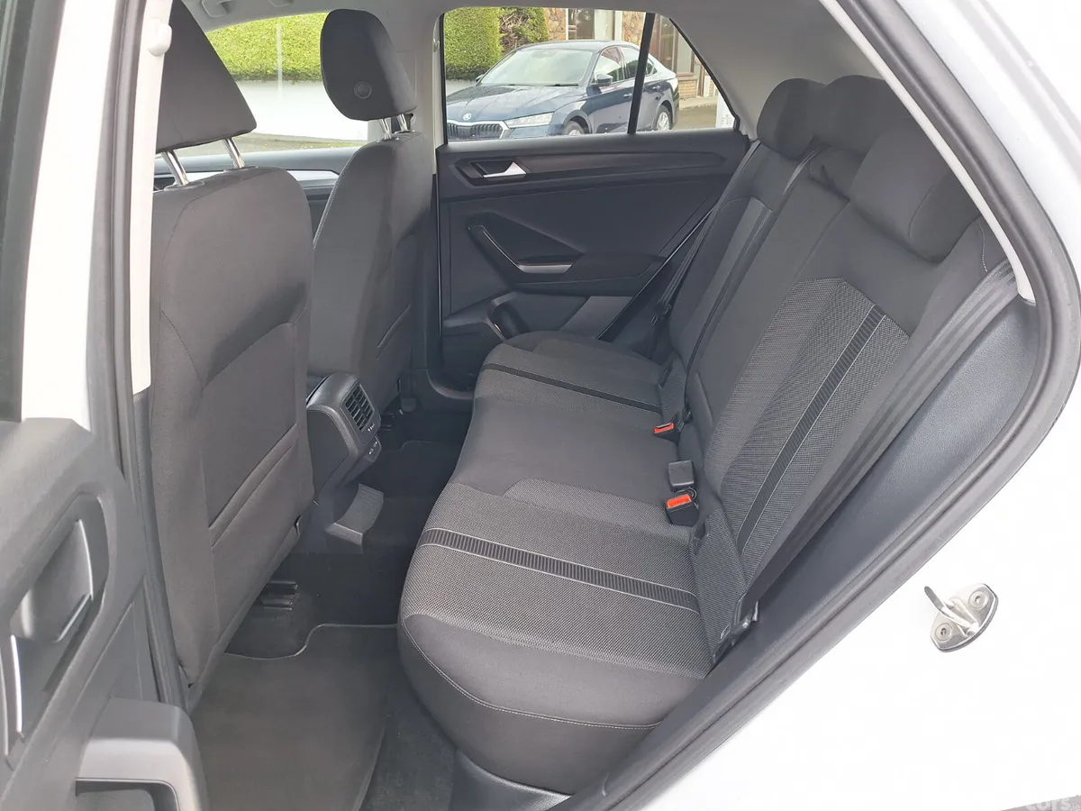 Volkswagen T-Roc SUV, Petrol, 2023, White