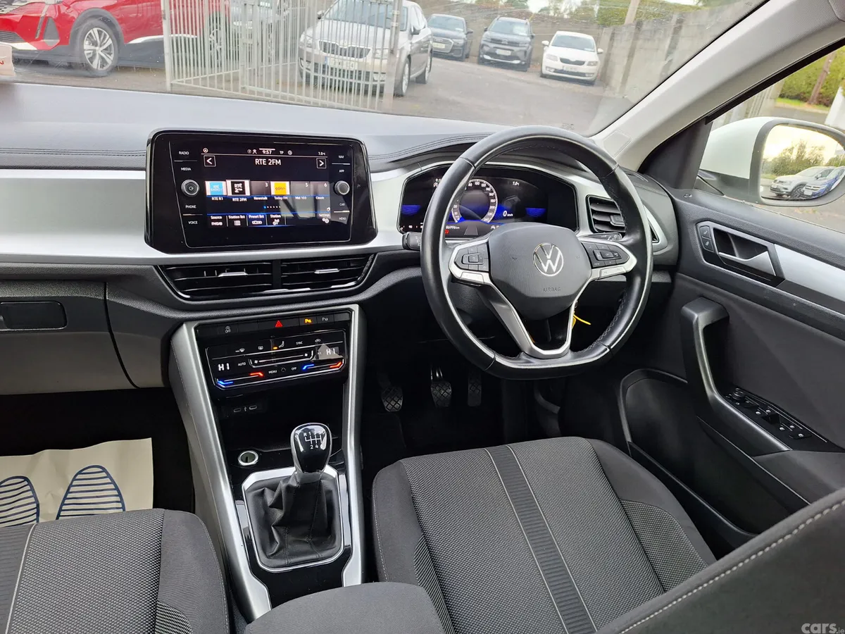 Volkswagen T-Roc SUV, Petrol, 2023, White