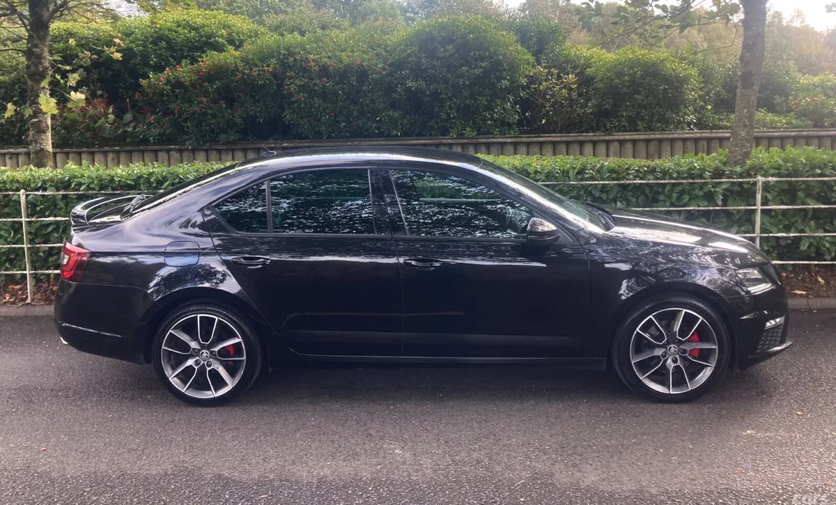 Skoda Octavia Hatchback, Diesel, 2019, Black