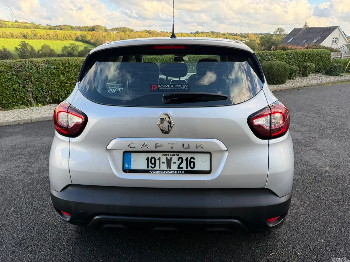 Renault Captur Hatchback, Petrol, 2019, Grey