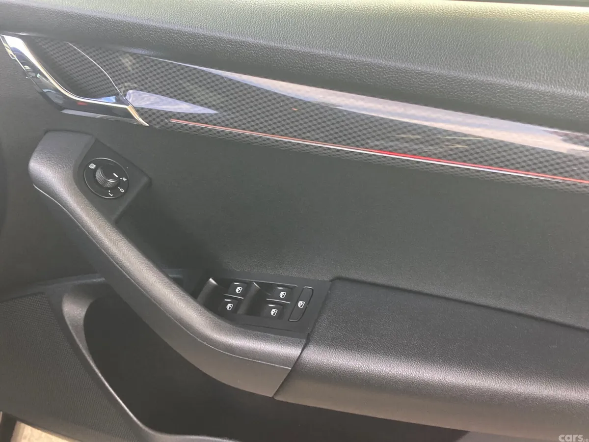 Skoda Octavia Hatchback, Diesel, 2019, Black