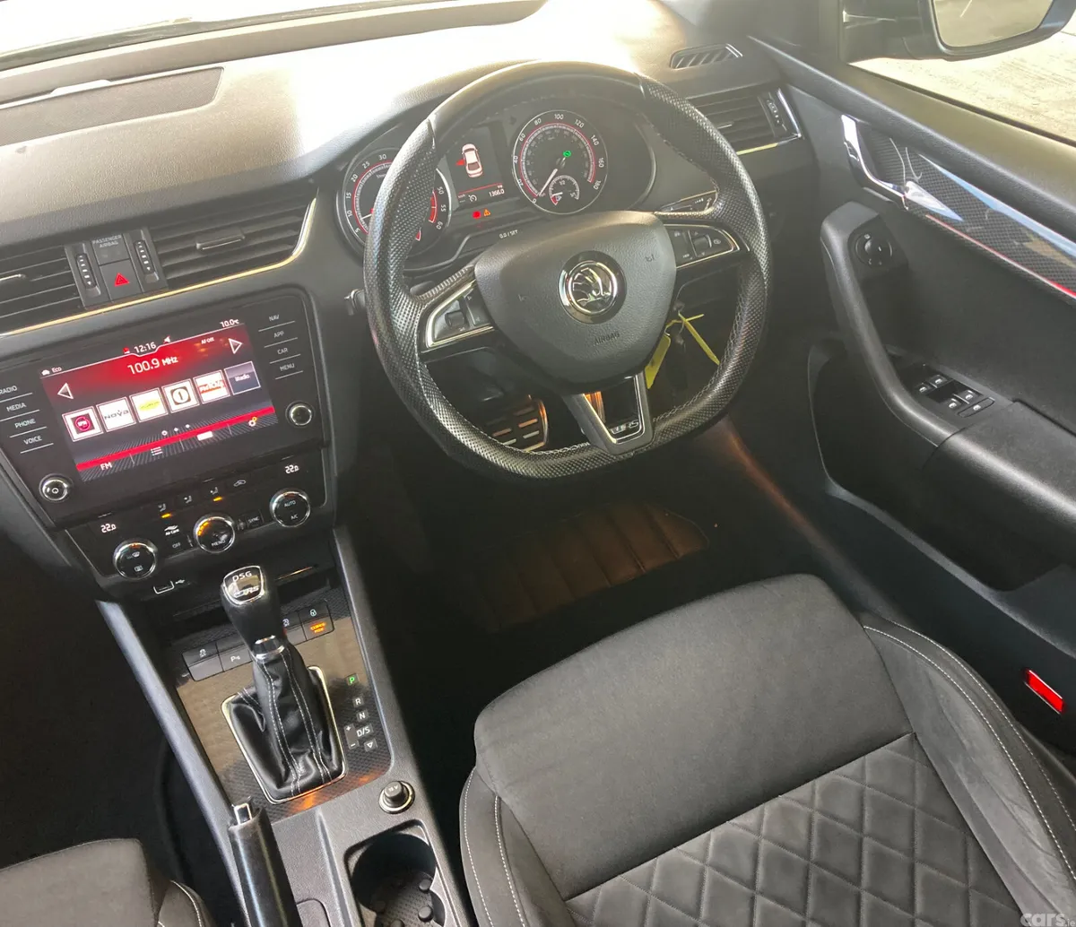 Skoda Octavia Hatchback, Diesel, 2019, Black