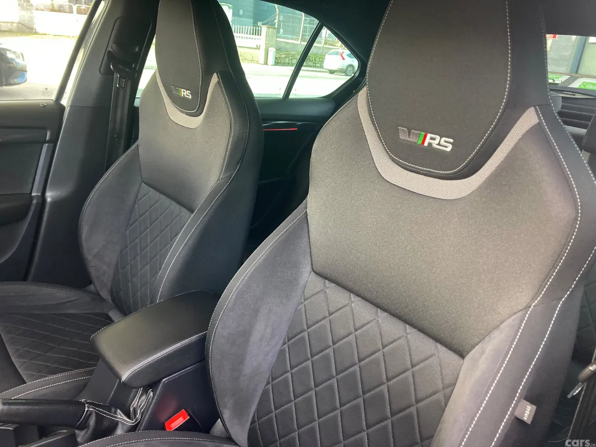 Skoda Octavia Hatchback, Diesel, 2019, Black