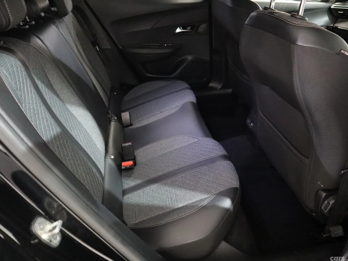 Peugeot 2008 MPV, Petrol, 2024, Black