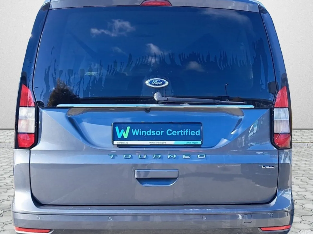 Ford Tourneo MPV, Petrol Plug-in Hybrid, 2025, Grey