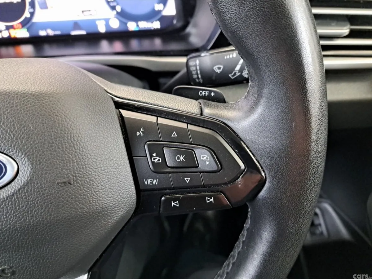 Ford Tourneo MPV, Petrol Plug-in Hybrid, 2025, Grey