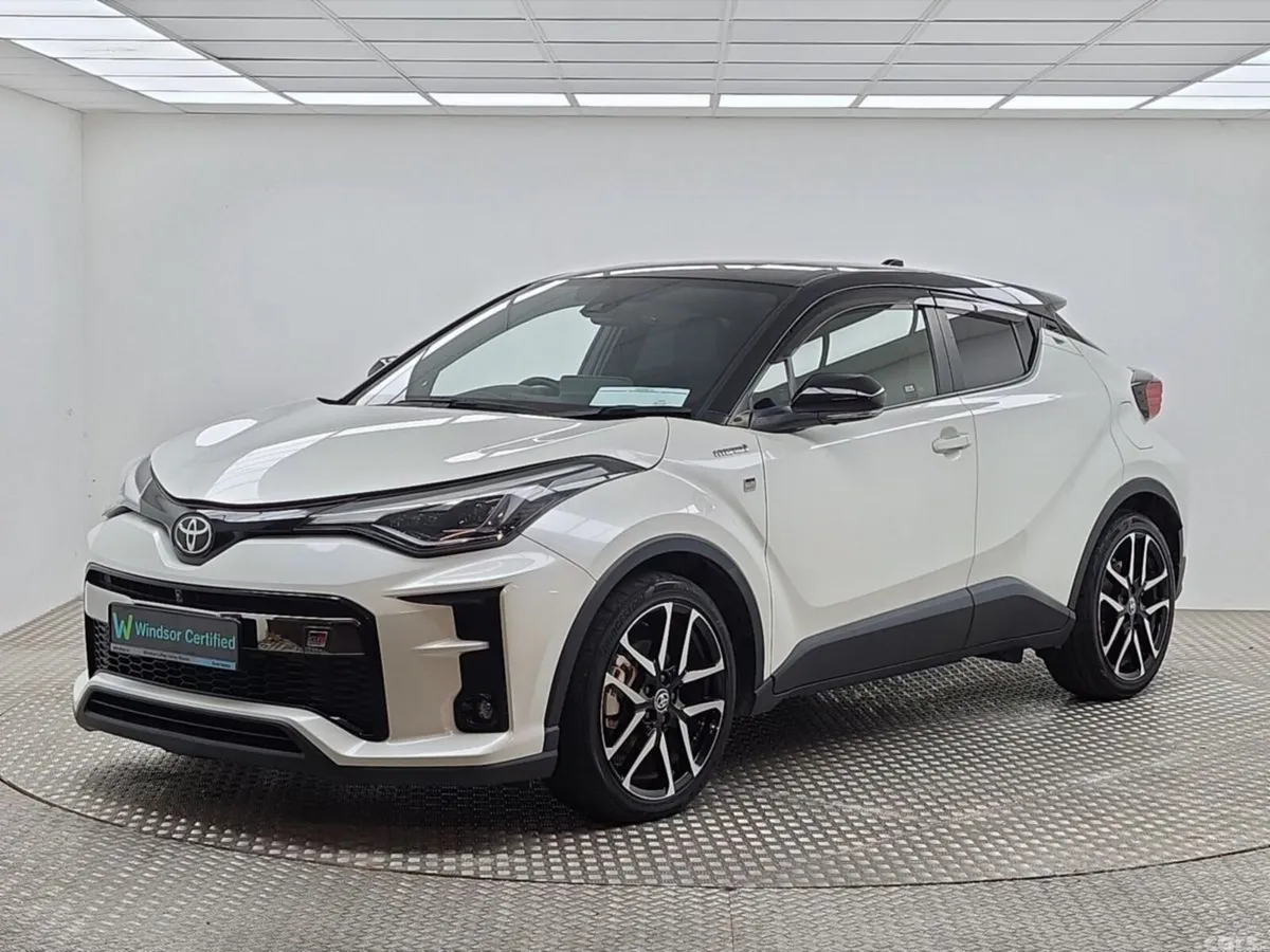 Toyota C-HR SUV, Petrol Hybrid, 2020, White