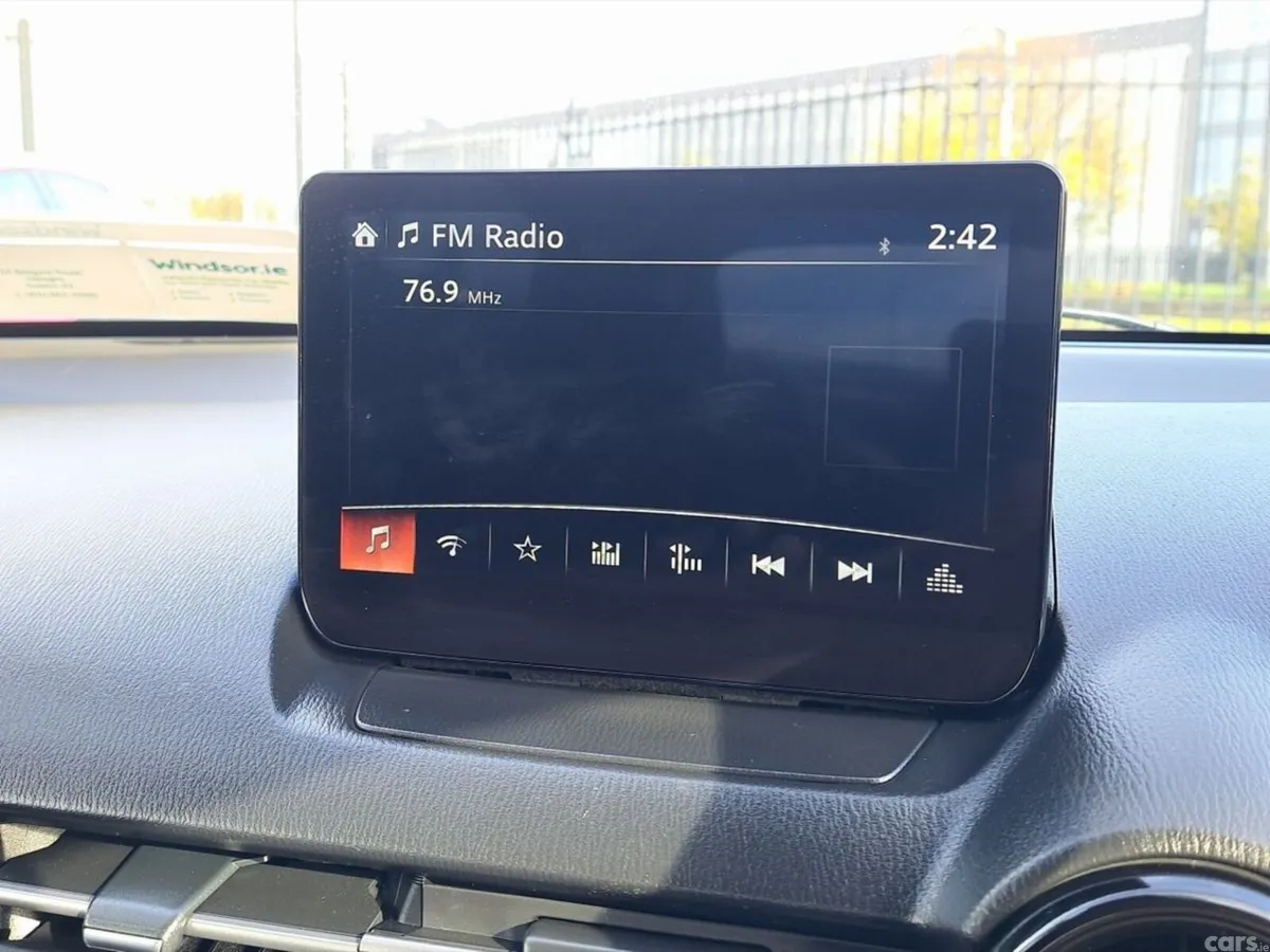 Mazda Mazda2 Hatchback, Petrol, 2022, Silver