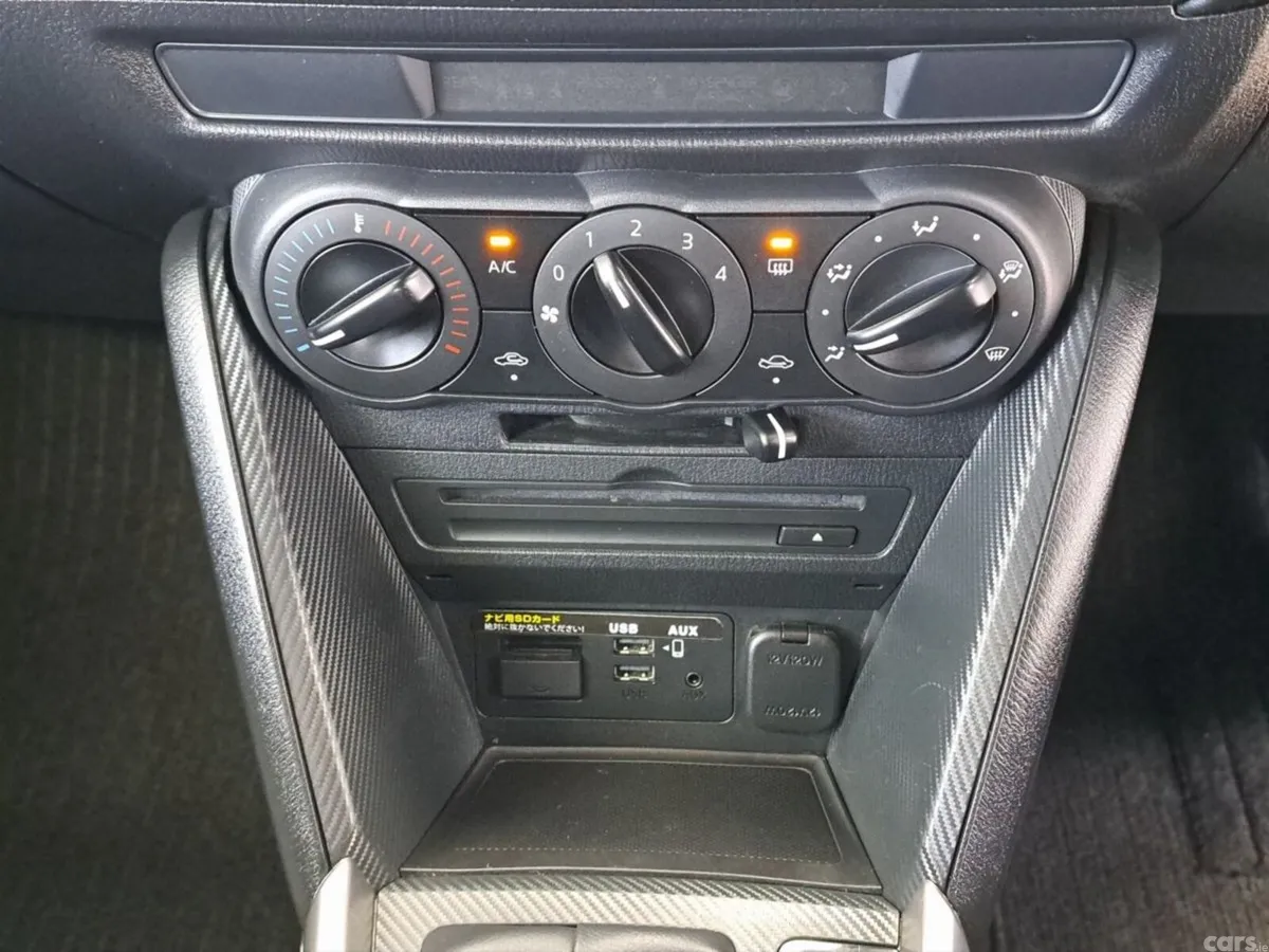 Mazda Mazda2 Hatchback, Petrol, 2022, Silver