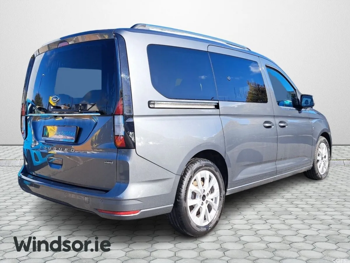 Ford Tourneo MPV, Petrol Plug-in Hybrid, 2025, Grey