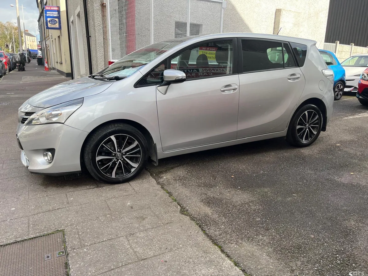 Toyota Verso MPV, Diesel, 2018, Grey