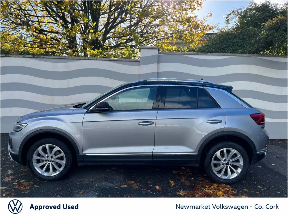 Volkswagen T-Roc SUV, Diesel, 2023, Silver