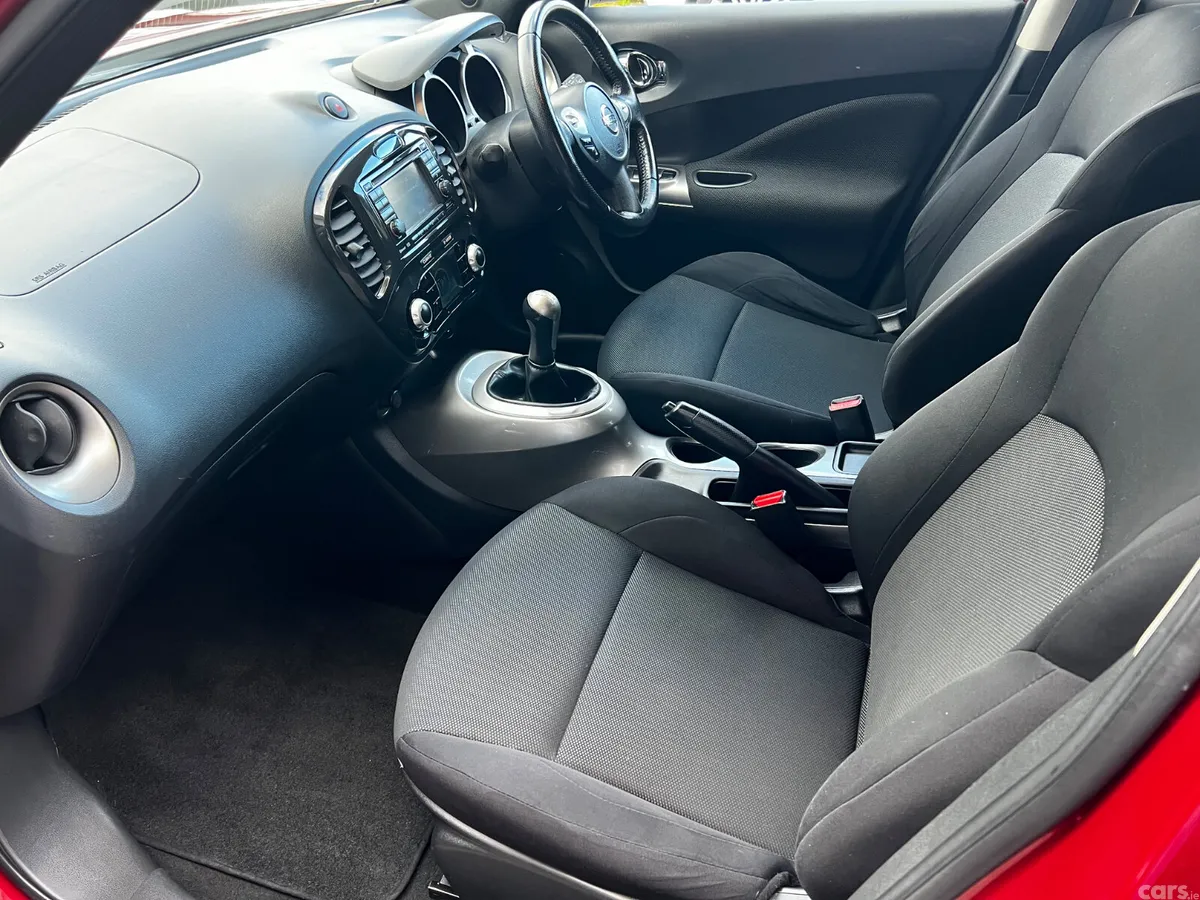 Nissan Juke SUV, Petrol, 2012, Red