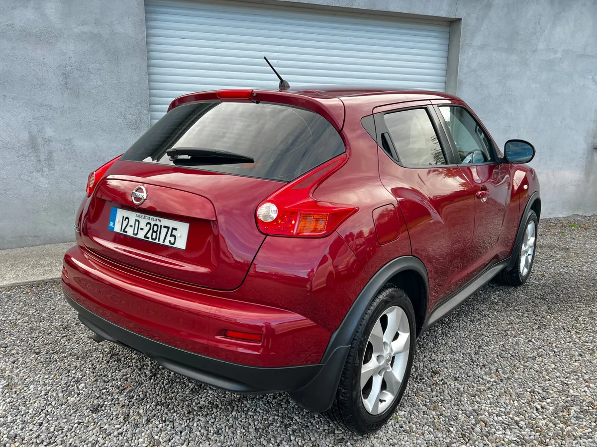 Nissan Juke SUV, Petrol, 2012, Red