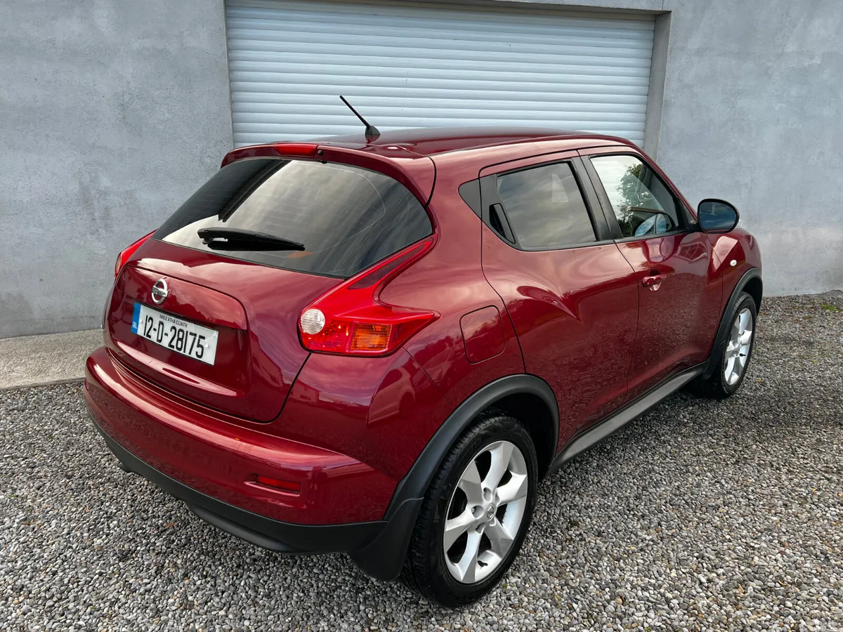 Nissan Juke SUV, Petrol, 2012, Red