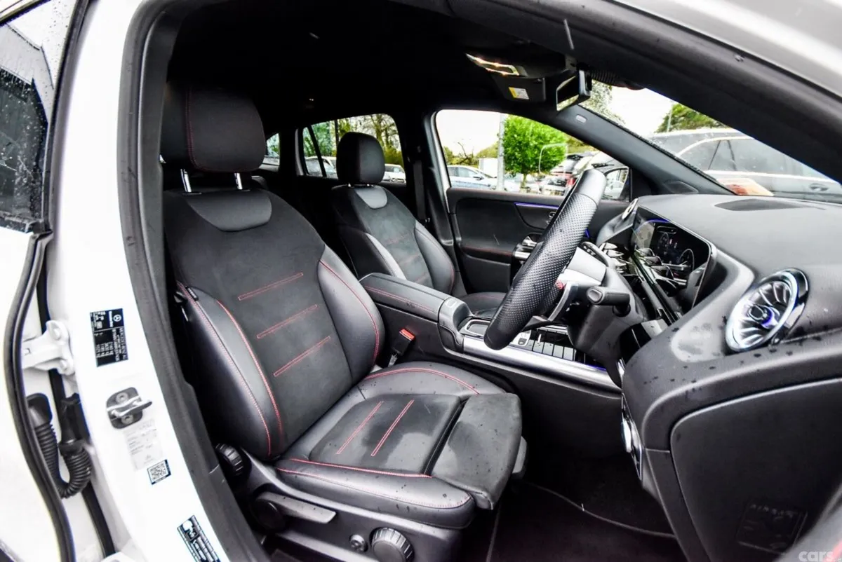 Mercedes-Benz GLA SUV, Diesel, 2024, White