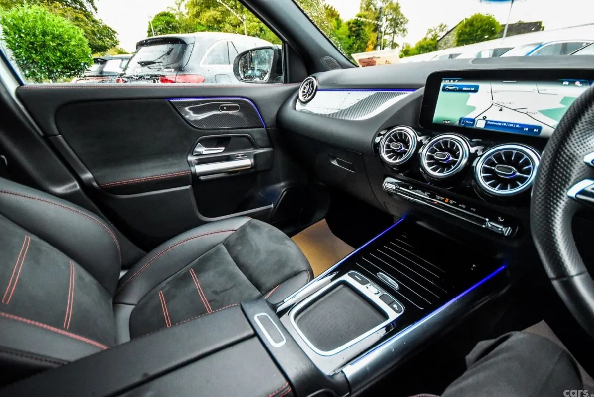 Mercedes-Benz GLA SUV, Diesel, 2024, White