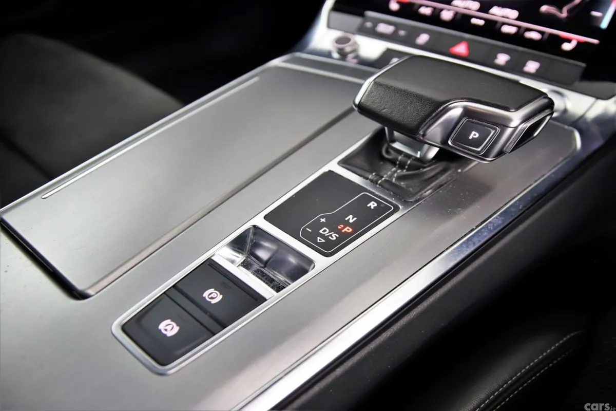 Audi A6 Saloon, Diesel, 2019, Black