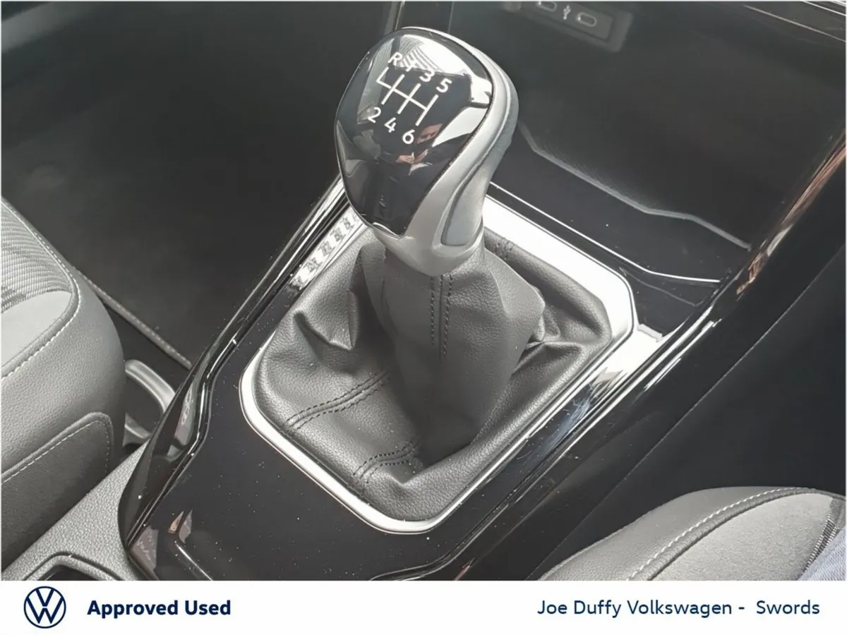 Volkswagen T-Roc SUV, Petrol, 2023, Blue