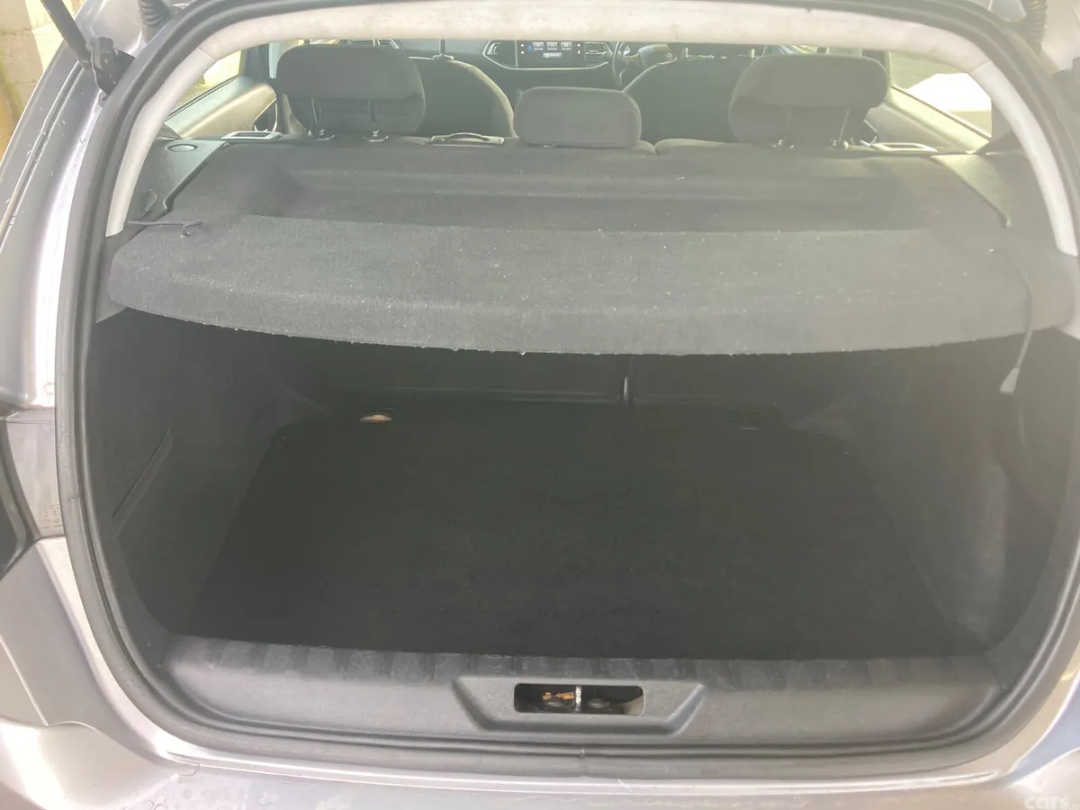 Peugeot 308 Hatchback, Diesel, 2016, Grey