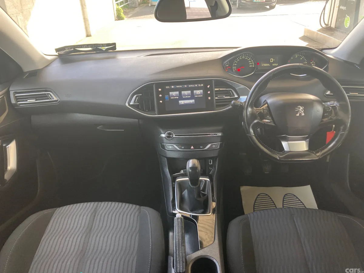 Peugeot 308 Hatchback, Diesel, 2016, Grey