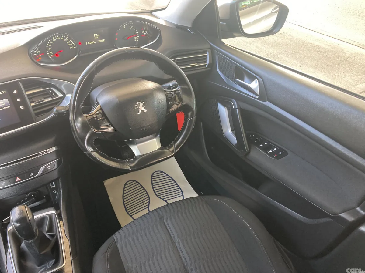 Peugeot 308 Hatchback, Diesel, 2016, Grey