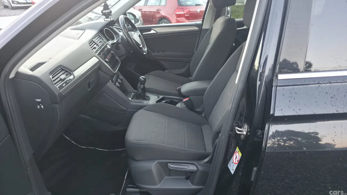 Volkswagen Tiguan SUV, Diesel, 2021, Black