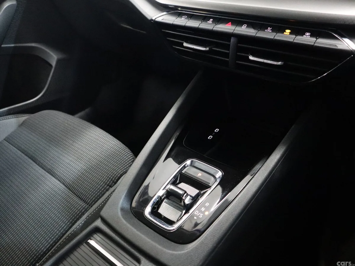 Skoda Octavia Saloon, Petrol Hybrid, 2024, Grey