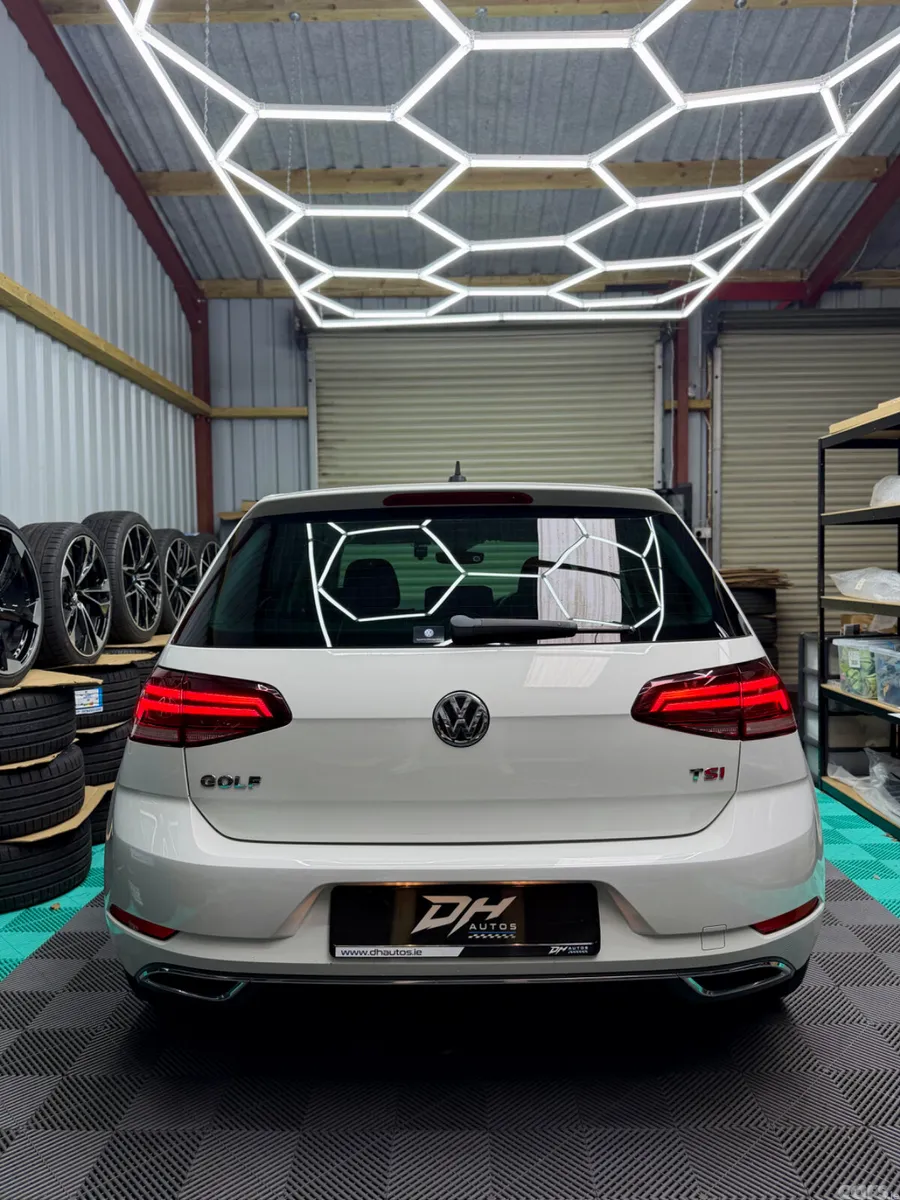 Volkswagen Golf Hatchback, Petrol, 2017, White