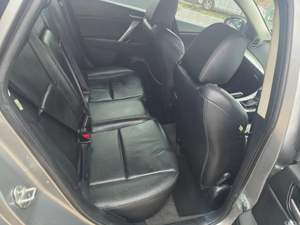Mazda Mazda3 Hatchback, Petrol, 2010, Silver