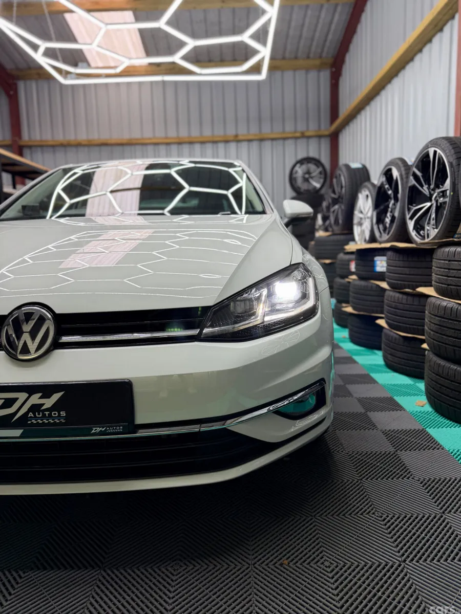 Volkswagen Golf Hatchback, Petrol, 2017, White