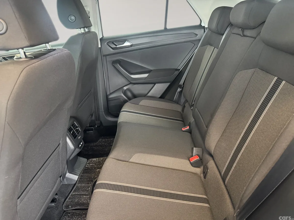 Volkswagen T-Roc SUV, Diesel, 2021, White