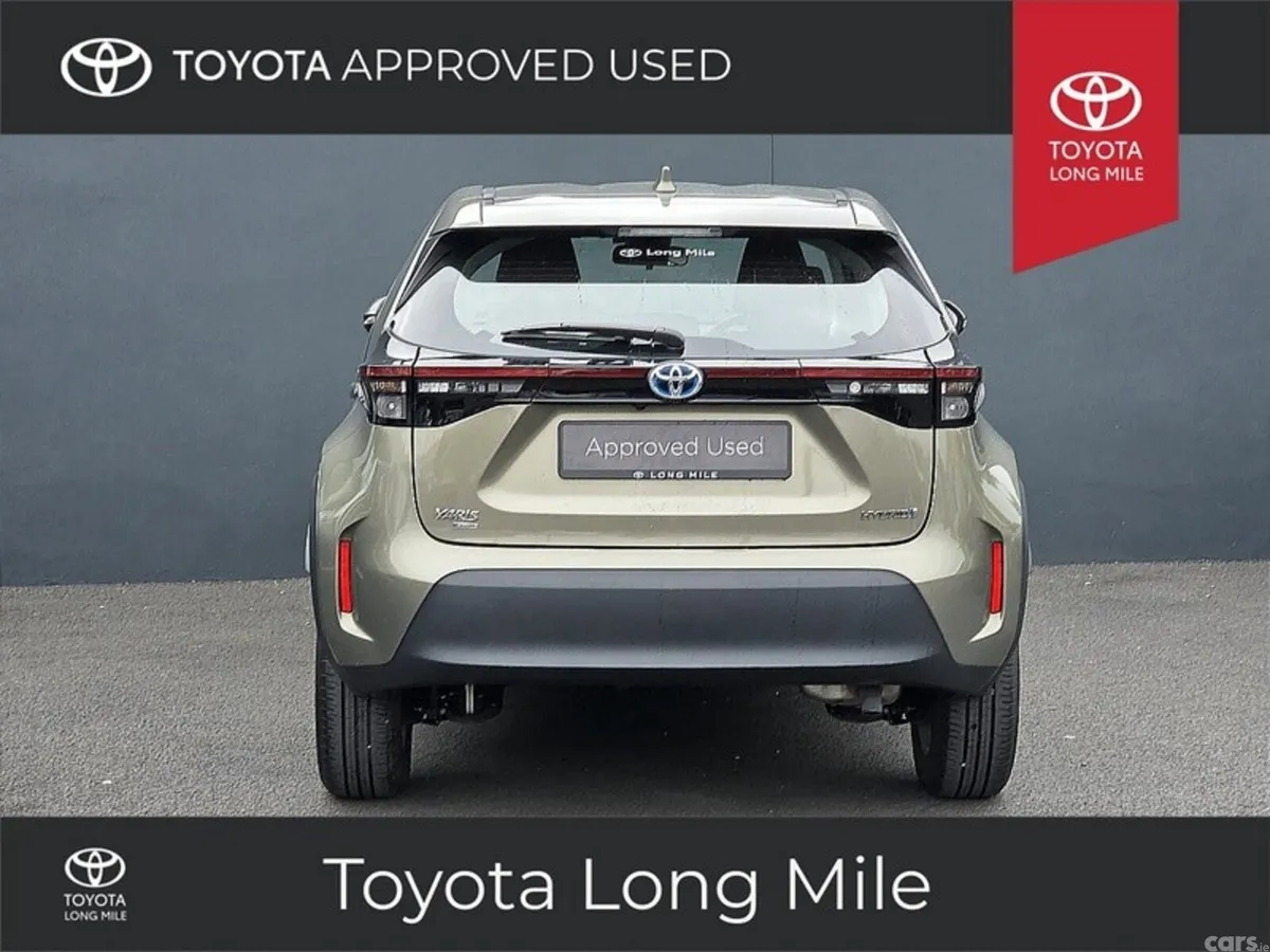 Toyota Yaris Cross SUV, Petrol Hybrid, 2024, Green