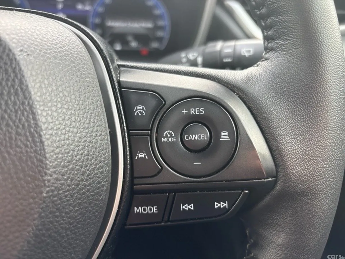 Toyota Corolla Cross Hatchback, Petrol Hybrid, 2026, Green