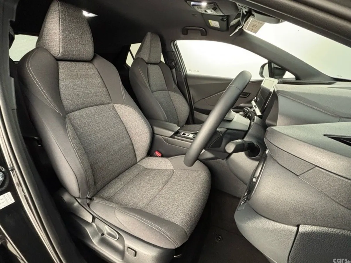 Toyota C-HR SUV, Petrol Hybrid, 2026, Black