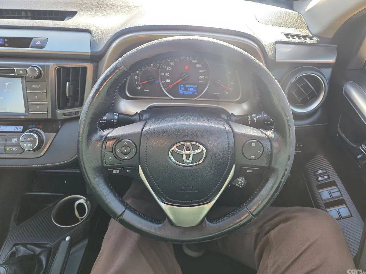 Toyota RAV4 SUV, Diesel, 2015, Gold