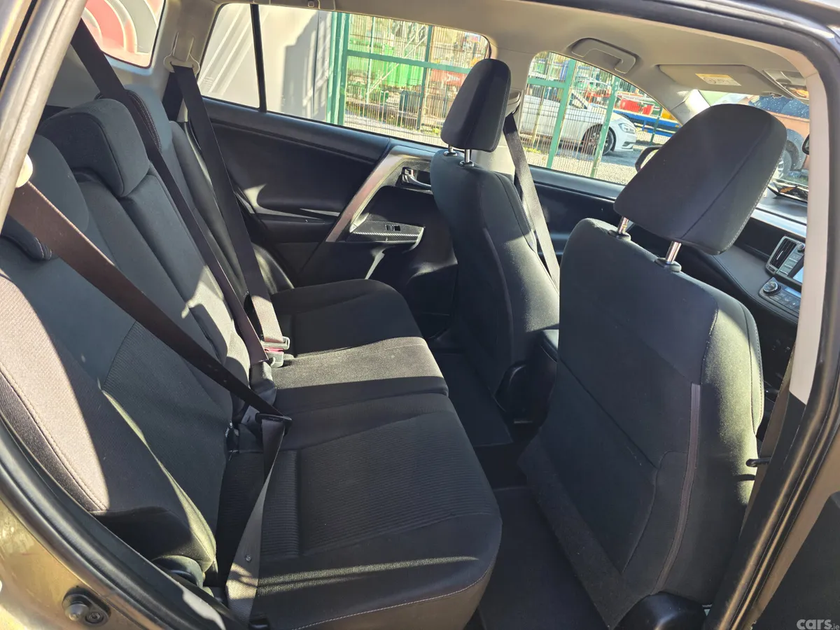 Toyota RAV4 SUV, Diesel, 2015, Gold