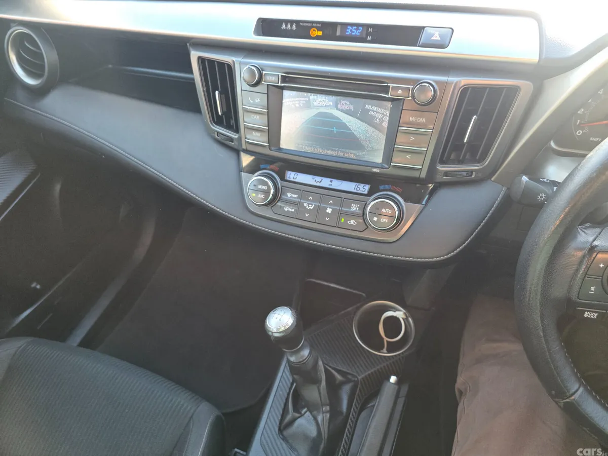Toyota RAV4 SUV, Diesel, 2015, Gold