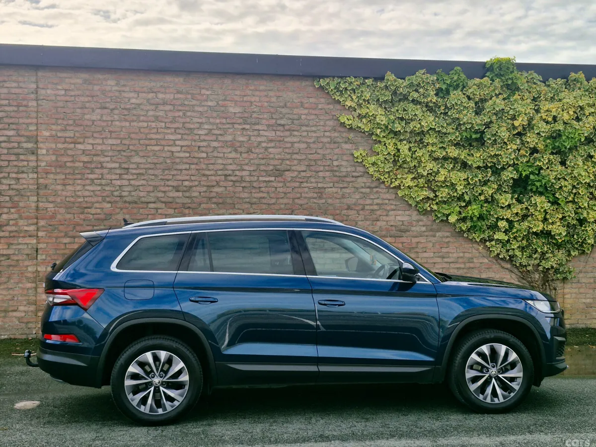 Skoda Kodiaq SUV, Petrol, 2023, Blue