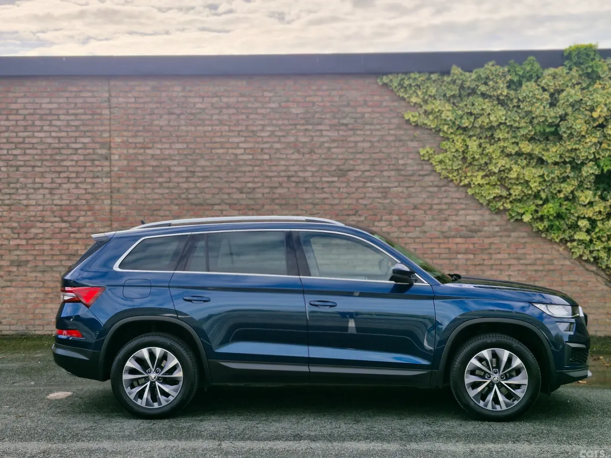 Skoda Kodiaq SUV, Petrol, 2023, Blue