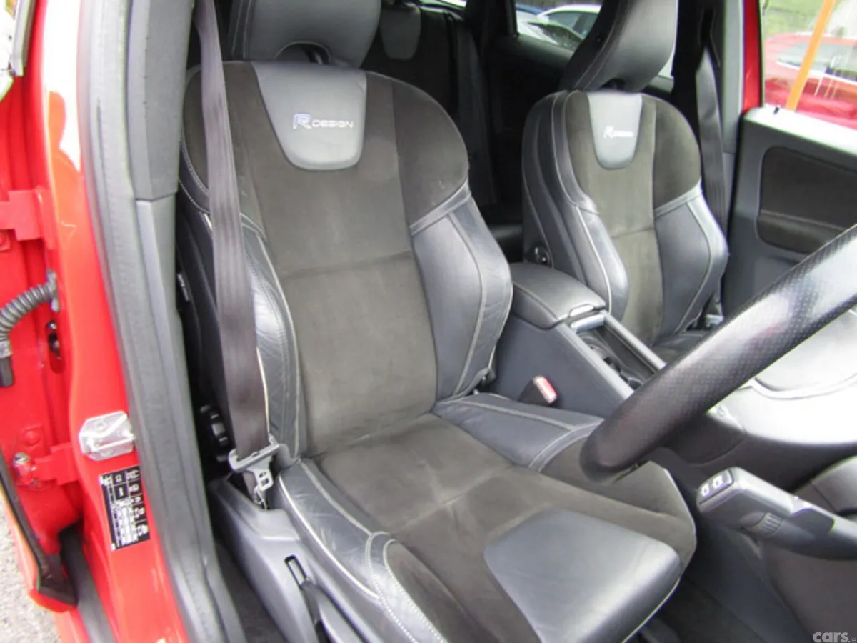 Volvo XC60 Estate, Diesel, 2014, Red