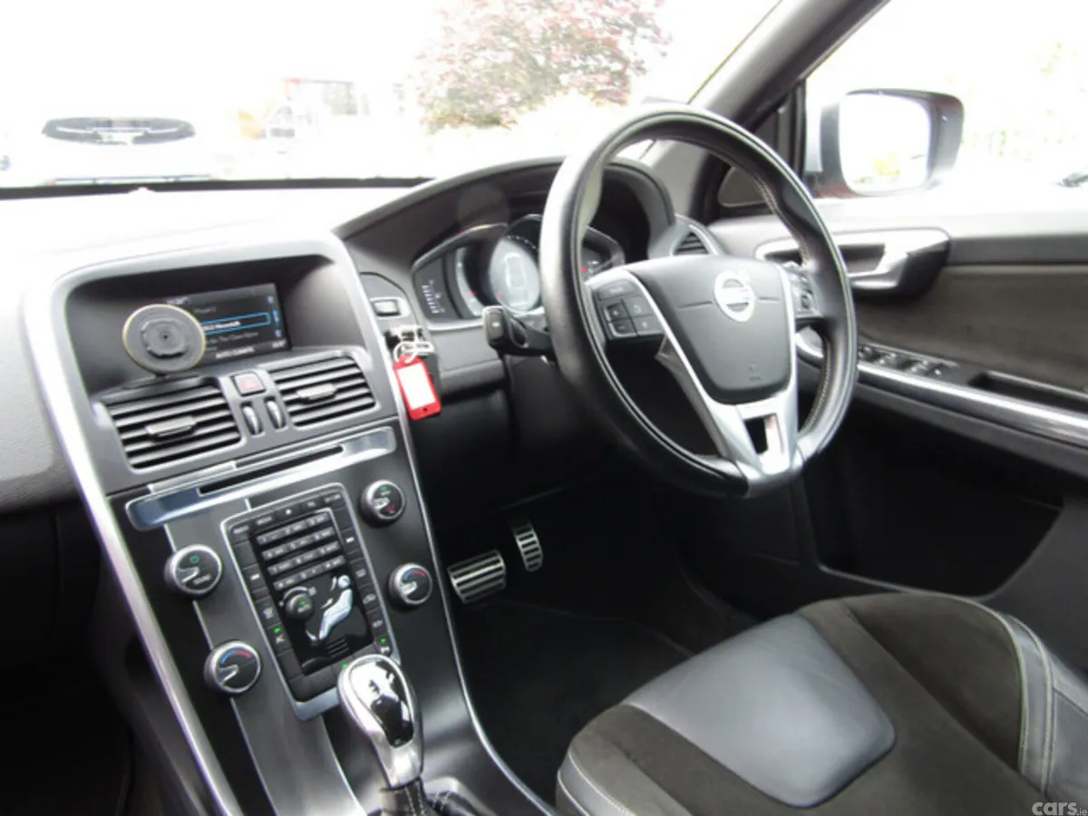 Volvo XC60 Estate, Diesel, 2014, Red