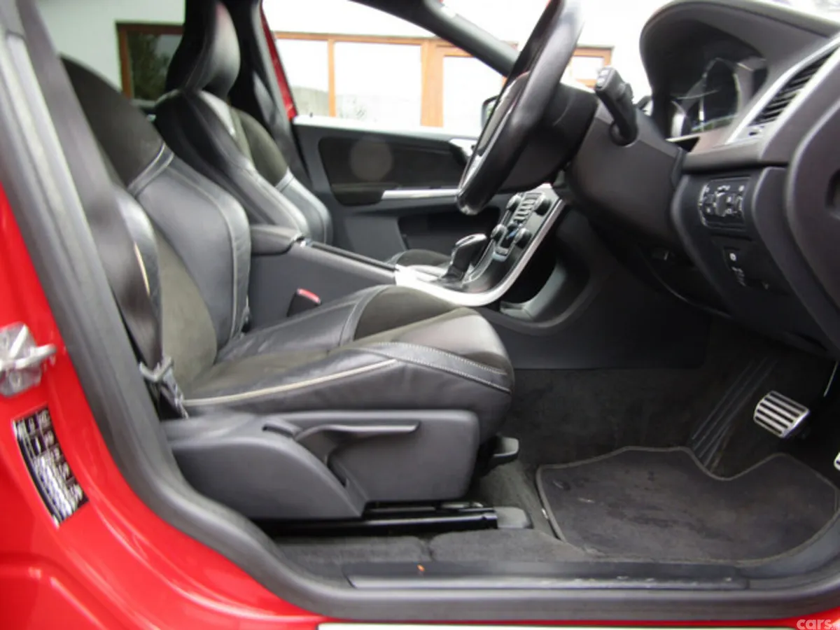 Volvo XC60 Estate, Diesel, 2014, Red